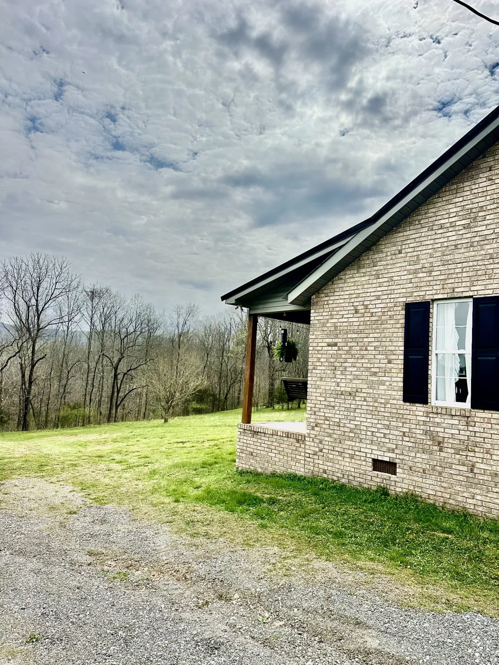 138 Poplar View Ln Huntland, TN 37345