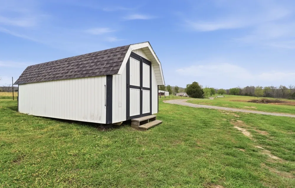 138 Poplar View Ln Huntland, TN 37345