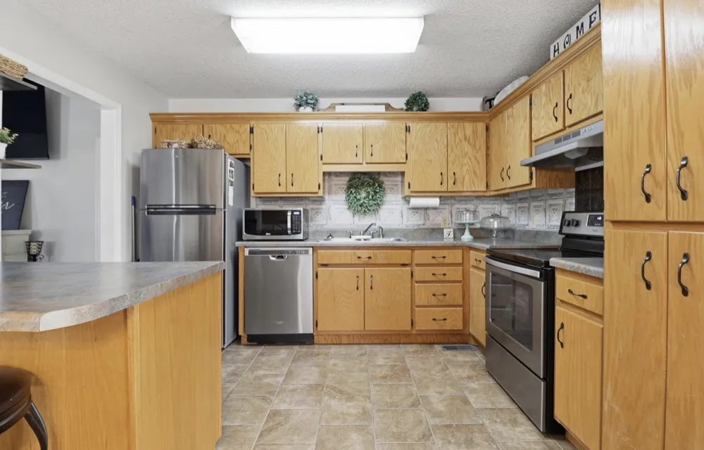 138 Poplar View Ln Huntland, TN 37345