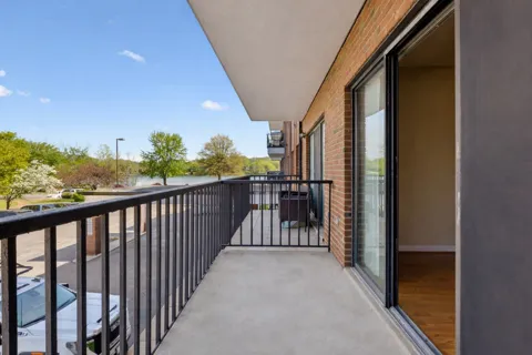 200 Sanders Ferry Rd #1210