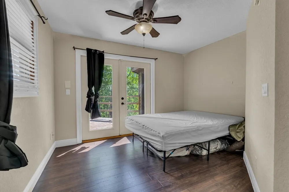 160 Eagles Bluff Cir Spencer, TN 38585