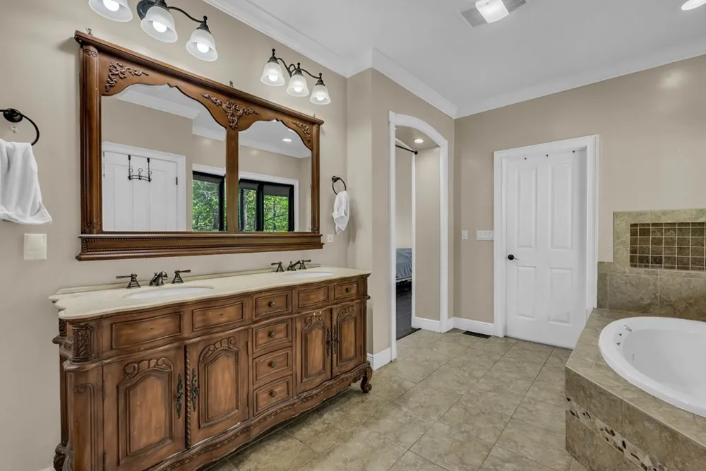 160 Eagles Bluff Cir Spencer, TN 38585
