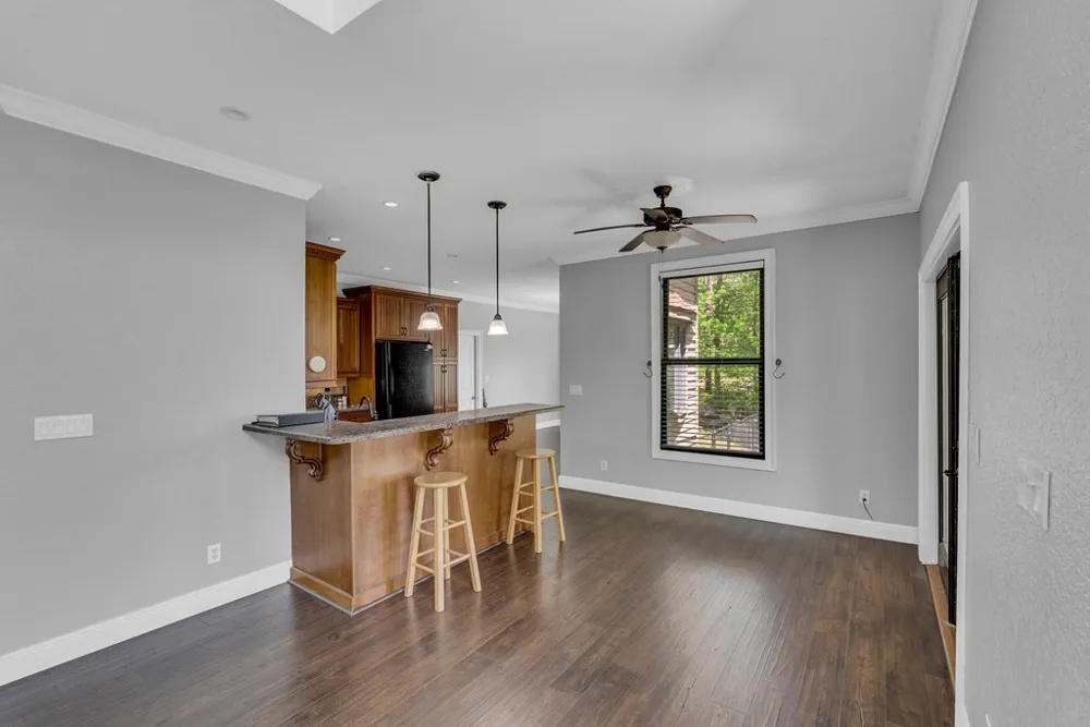 160 Eagles Bluff Cir Spencer, TN 38585