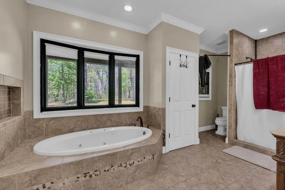 160 Eagles Bluff Cir Spencer, TN 38585