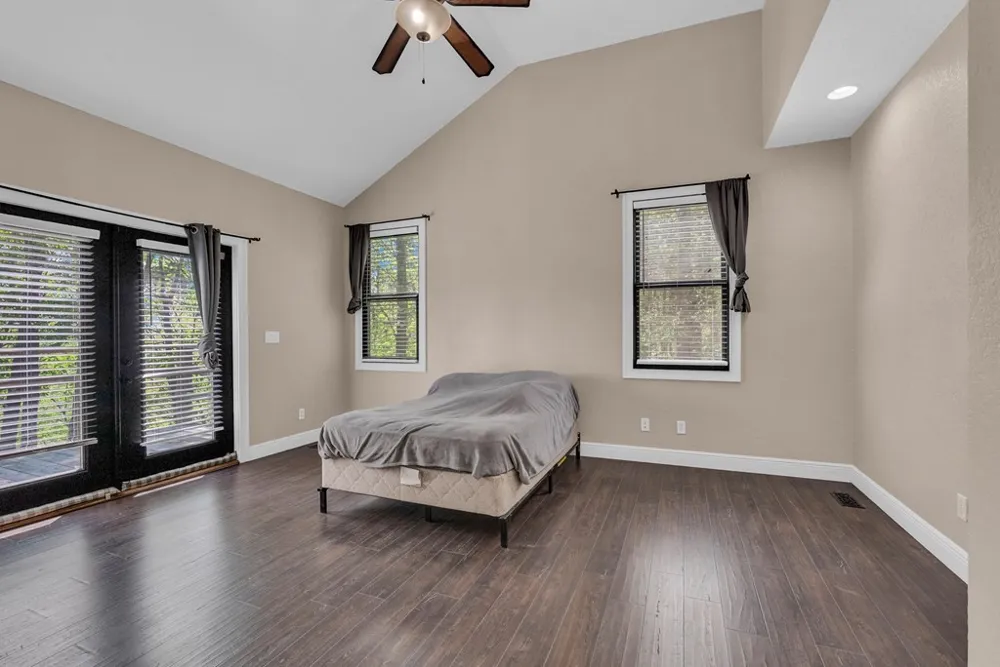 160 Eagles Bluff Cir Spencer, TN 38585