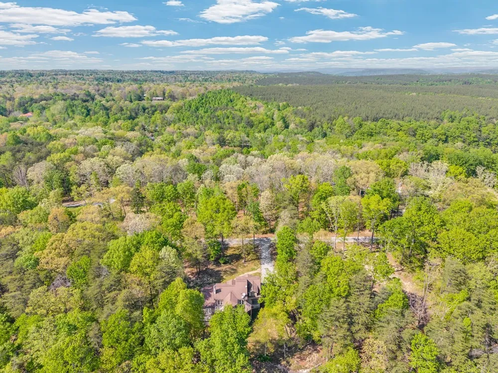 160 Eagles Bluff Cir Spencer, TN 38585