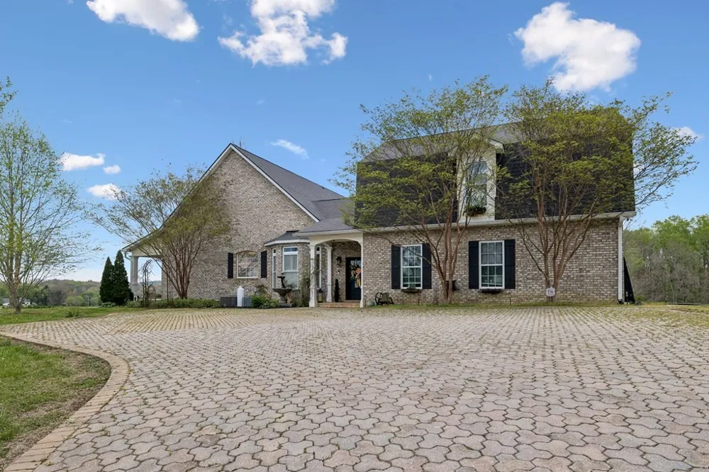 3631 Louisville Rd Louisville, TN 37777
