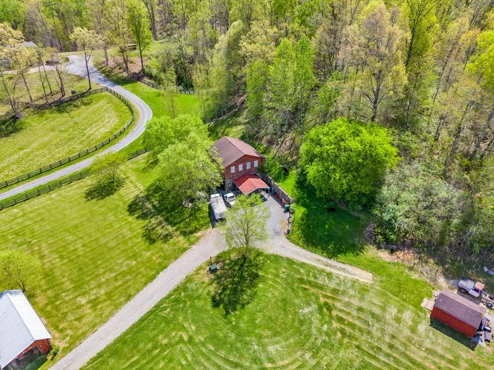 36313635 Louisville Rd Louisville, TN 37777