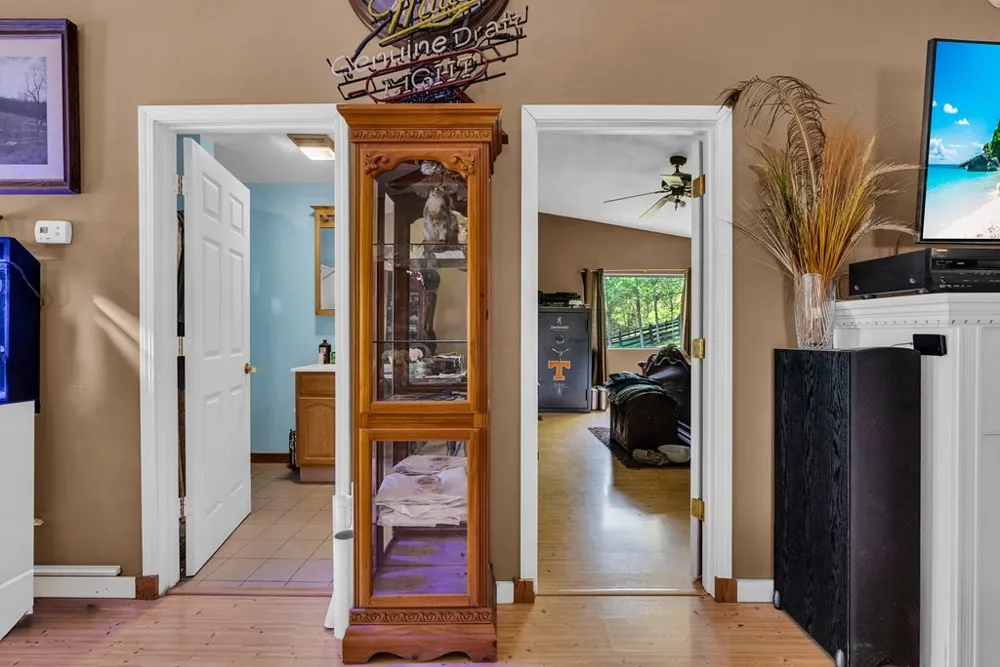 36313635 Louisville Rd Louisville, TN 37777