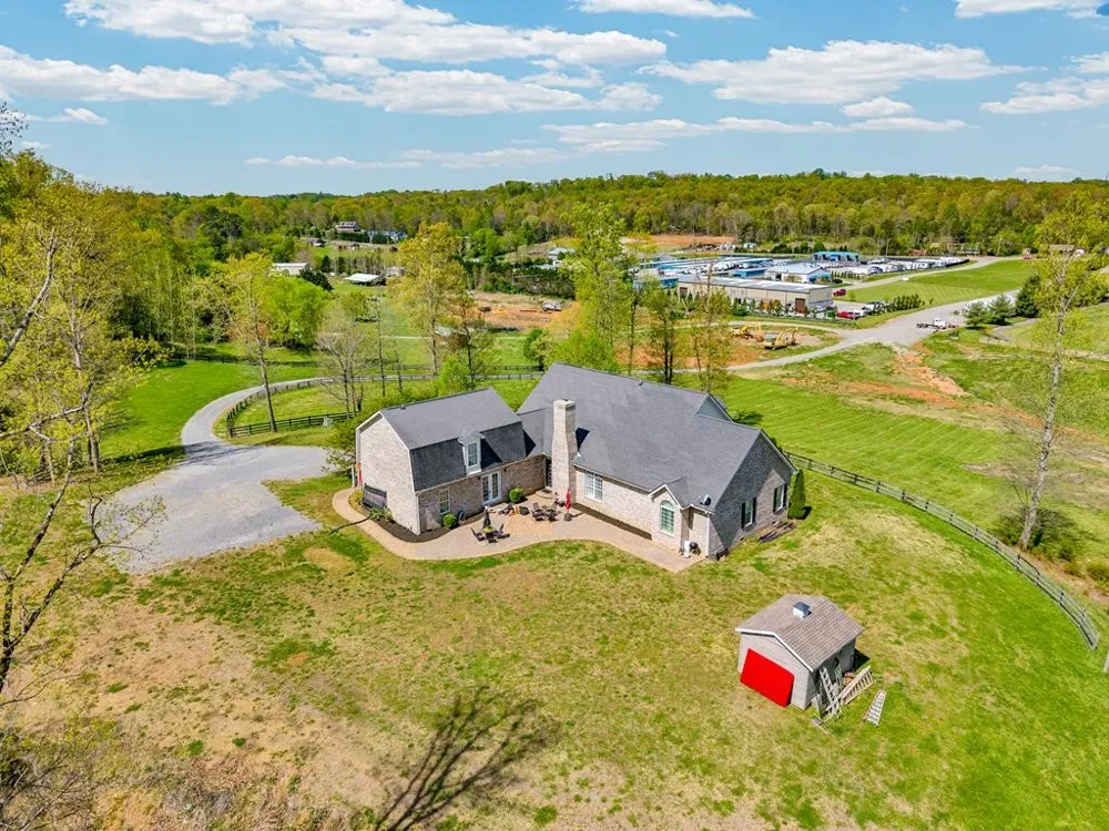 36313635 Louisville Rd Louisville, TN 37777