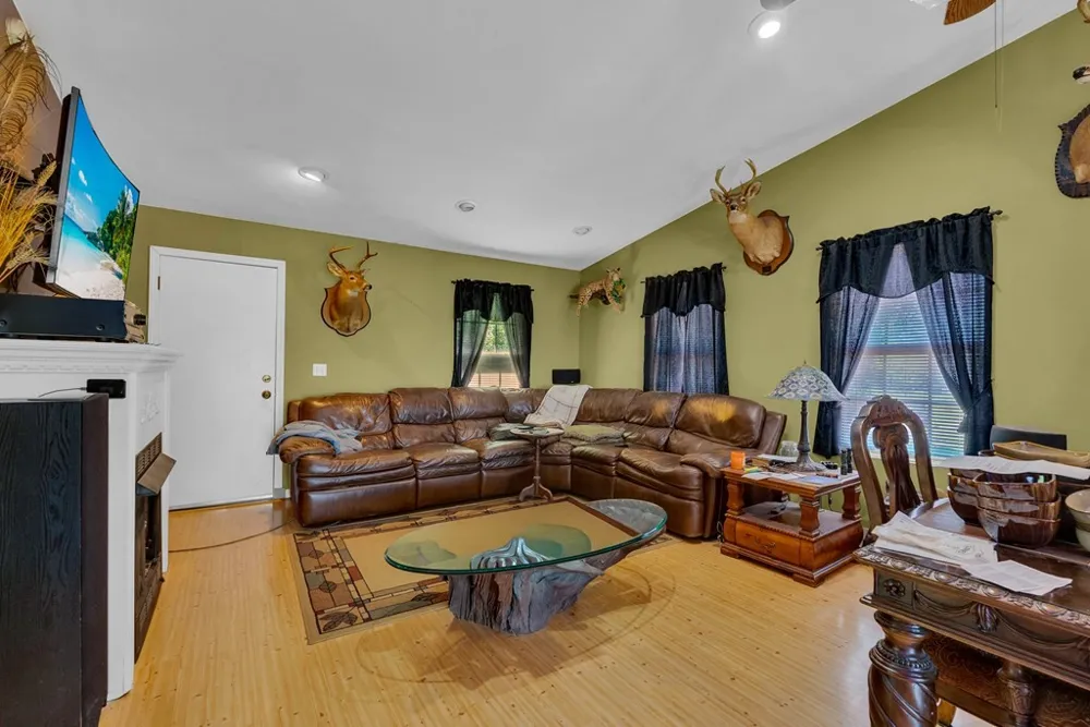 36313635 Louisville Rd Louisville, TN 37777