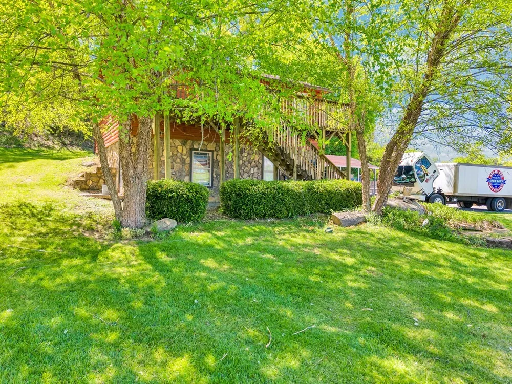 36313635 Louisville Rd Louisville, TN 37777