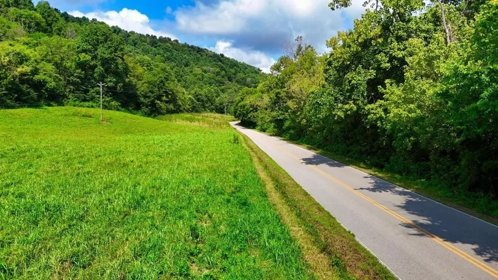 2 Big Hill Rd Liberty, TN 37095
