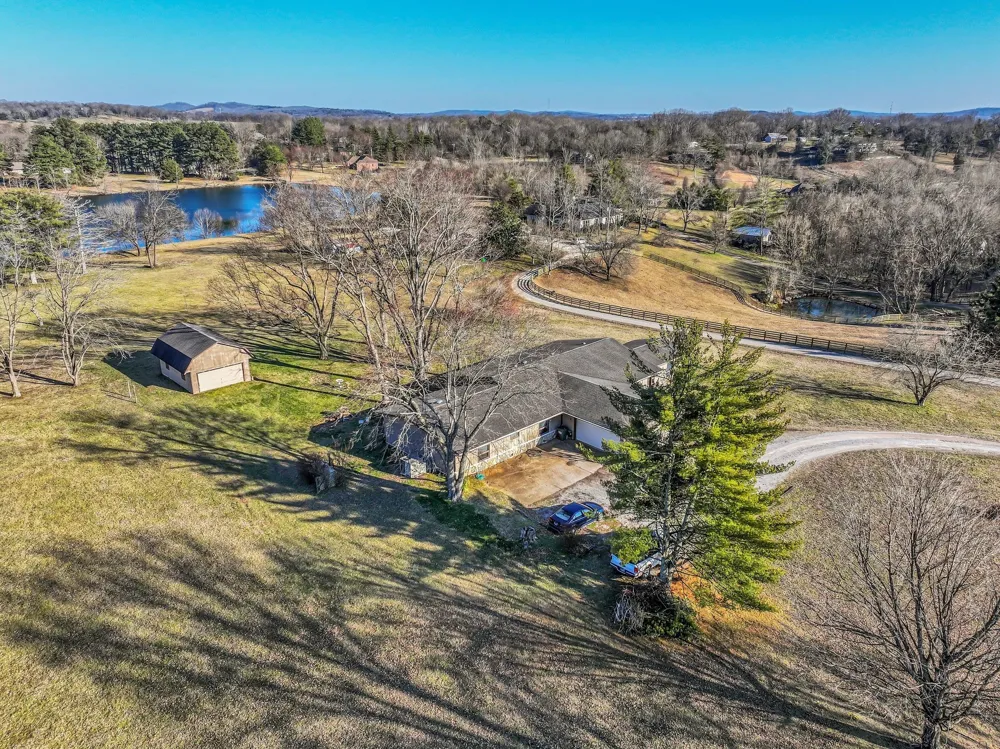 1020 Bunker Hill Dr Arrington, TN 37014