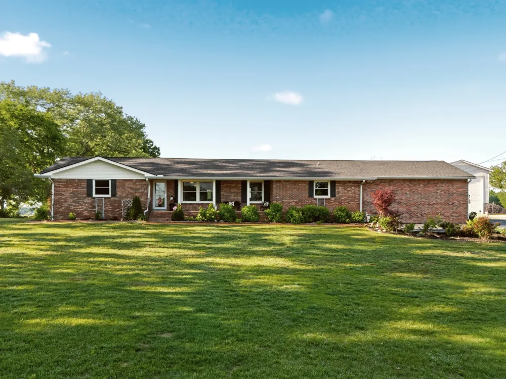 5843 Highway 41 Cedar Hill, TN 37032