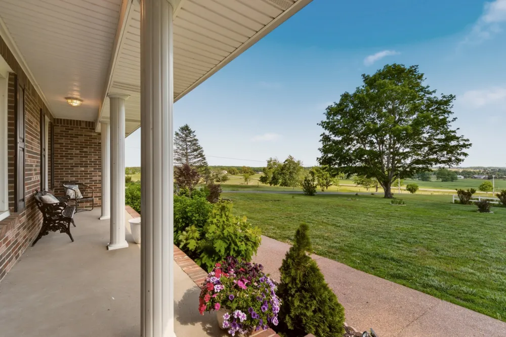 5843 Highway 41 Cedar Hill, TN 37032