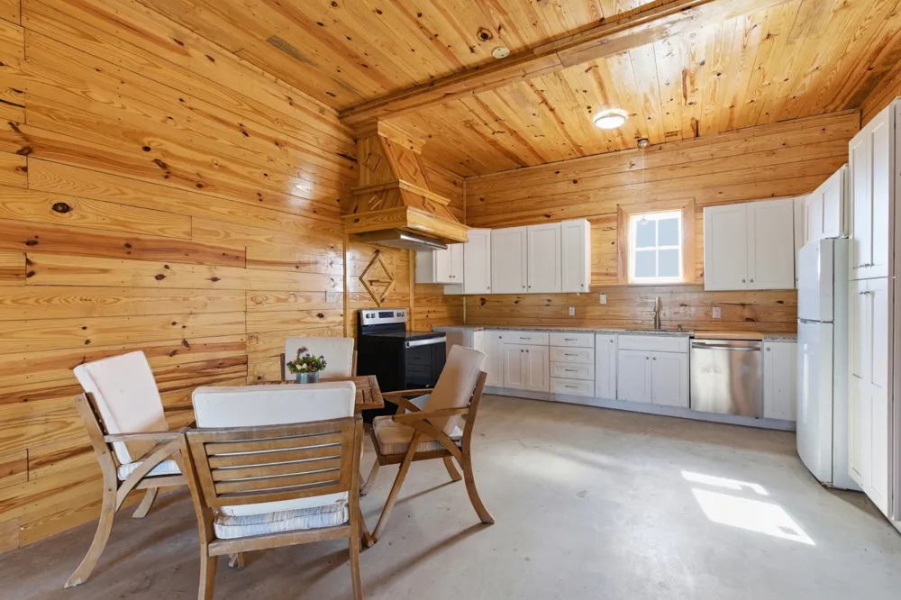 5843 Highway 41 Cedar Hill, TN 37032