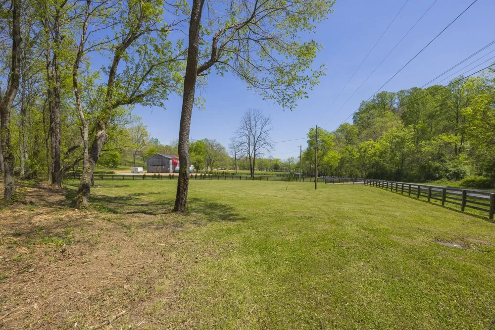 1 Johnson Hollow Road Thompsons Station, TN 37179