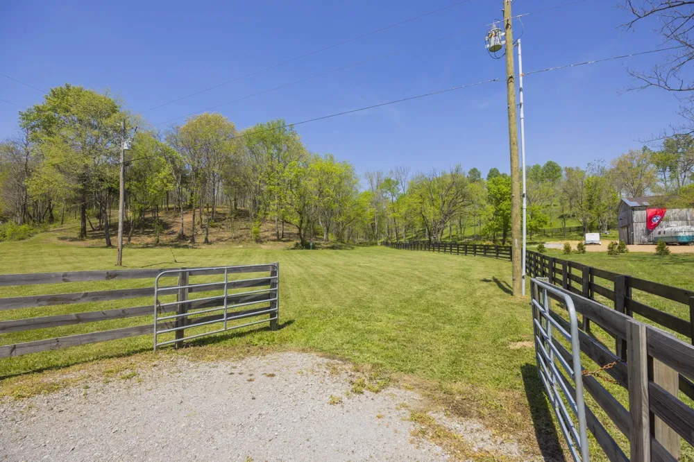 1 Johnson Hollow Road Thompsons Station, TN 37179