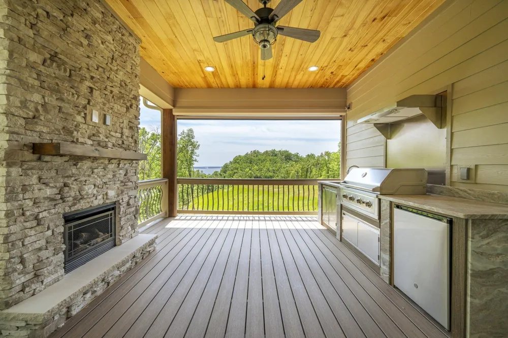 205 PIONEER TRL Savannah, TN 38372