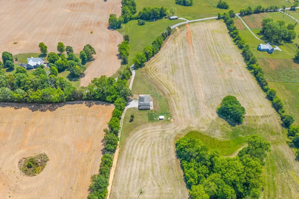 6026 Buzzard Creek Rd Cedar Hill, TN 37032