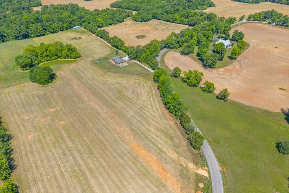 6026 Buzzard Creek Rd Cedar Hill, TN 37032