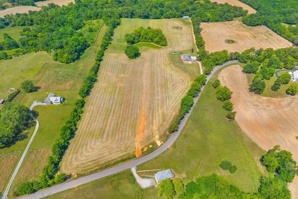 6026 Buzzard Creek Rd Cedar Hill, TN 37032