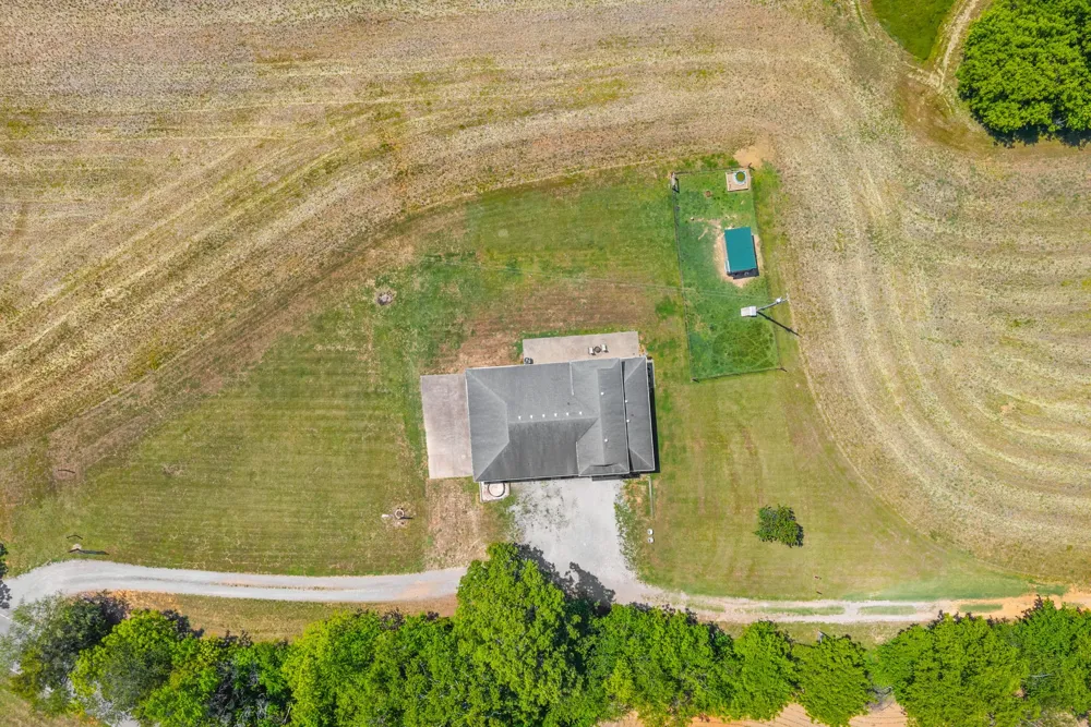 6026 Buzzard Creek Rd Cedar Hill, TN 37032