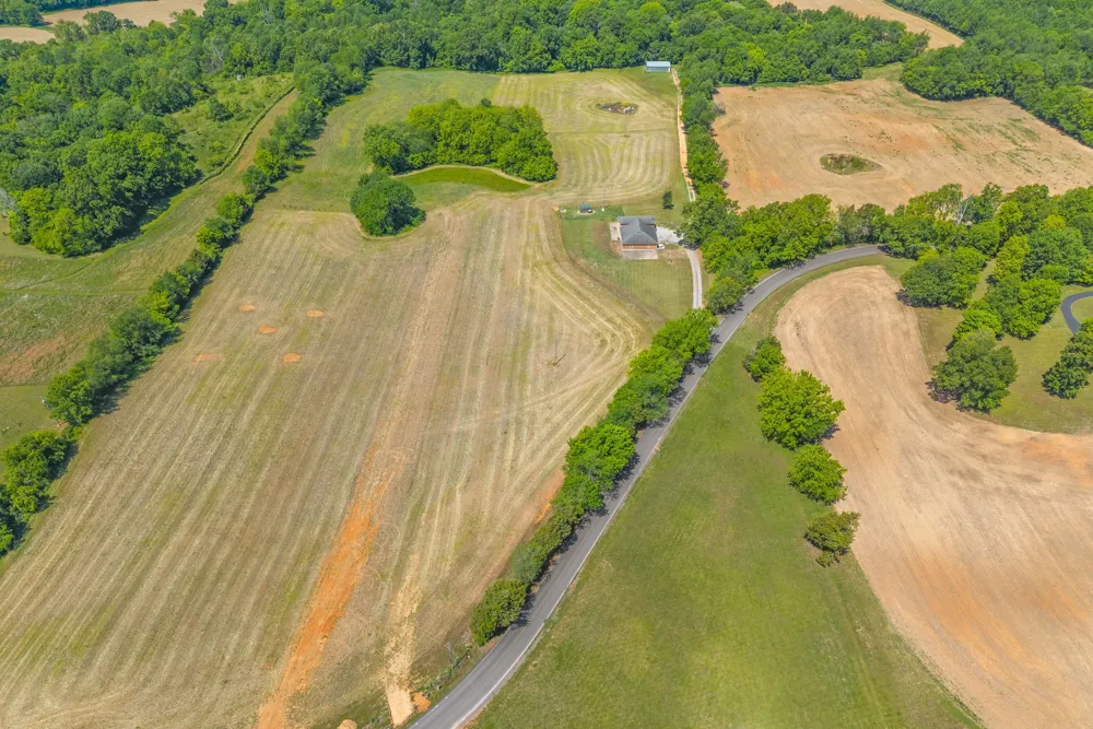6026 Buzzard Creek Rd Cedar Hill, TN 37032