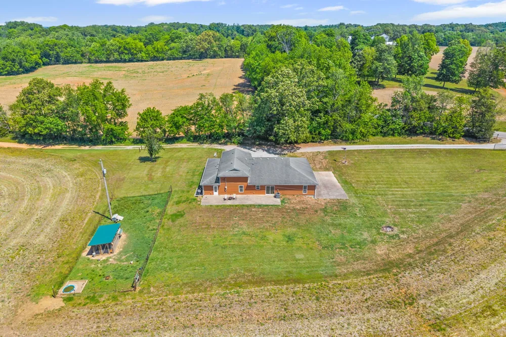 6026 Buzzard Creek Rd Cedar Hill, TN 37032