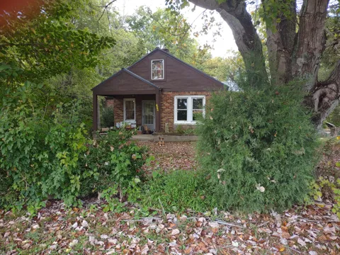 652 Gamaliel RD