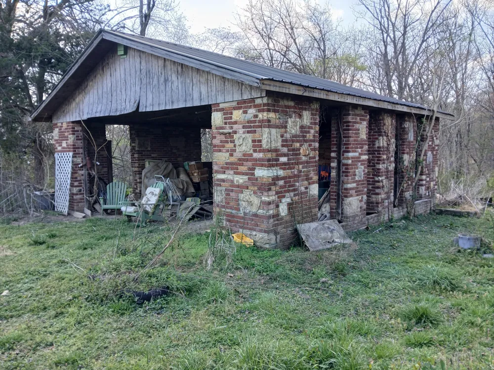 652 Gamaliel RD Red Boiling Springs, TN 37150
