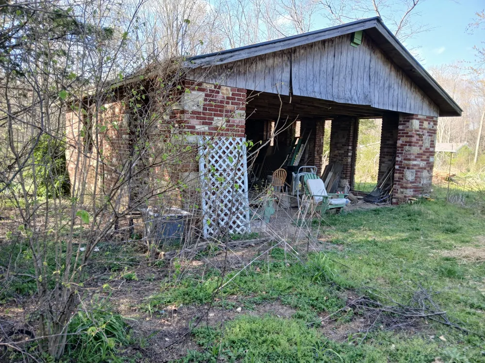 652 Gamaliel RD Red Boiling Springs, TN 37150