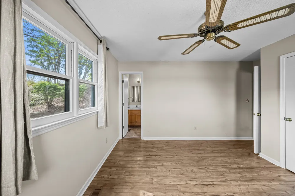 101 Woodland Pt Estill Springs, TN 37330