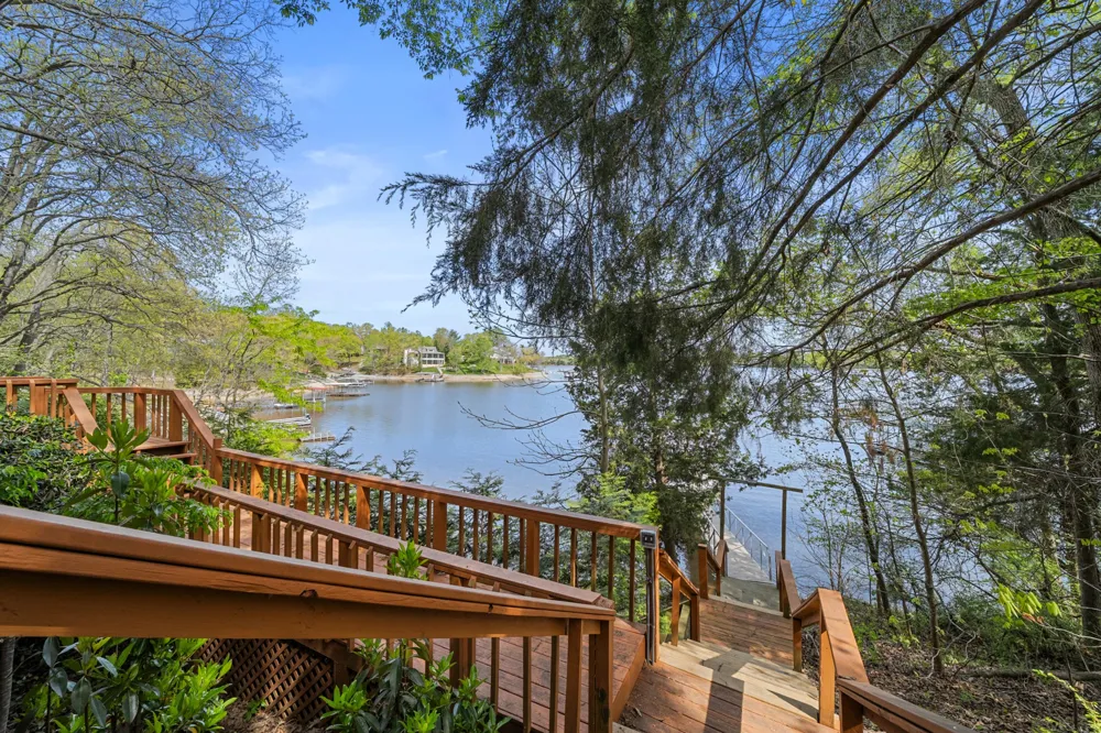 101 Woodland Pt Estill Springs, TN 37330