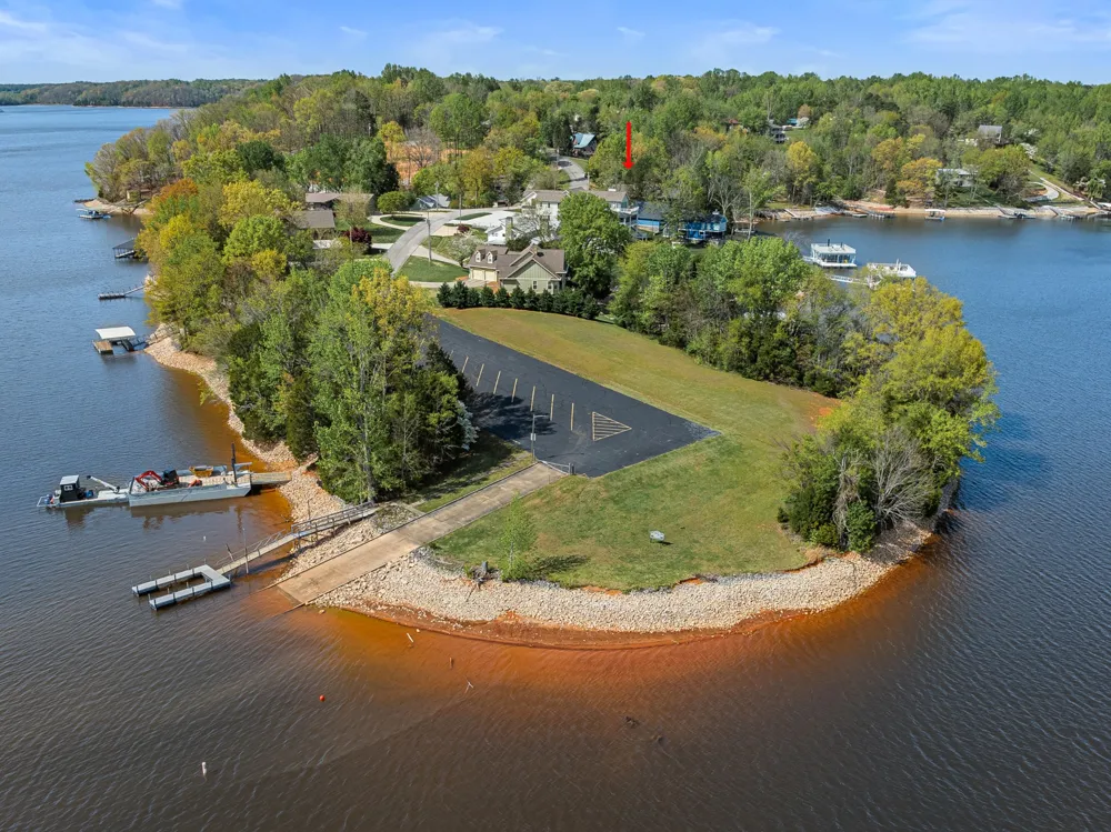 101 Woodland Pt Estill Springs, TN 37330