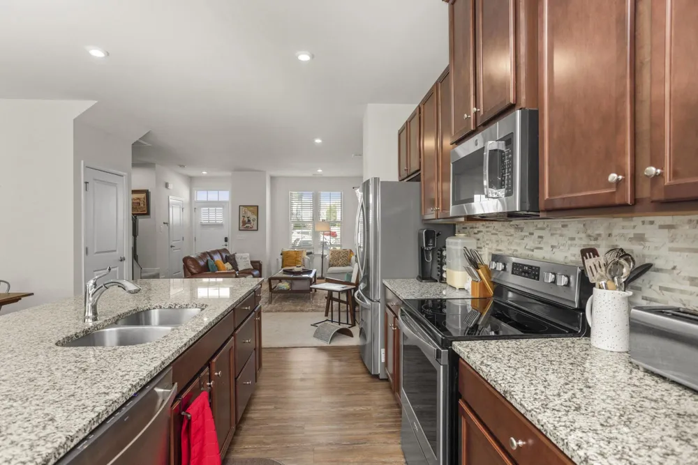 4316 Summercrest Blvd #904 Antioch, TN 37013