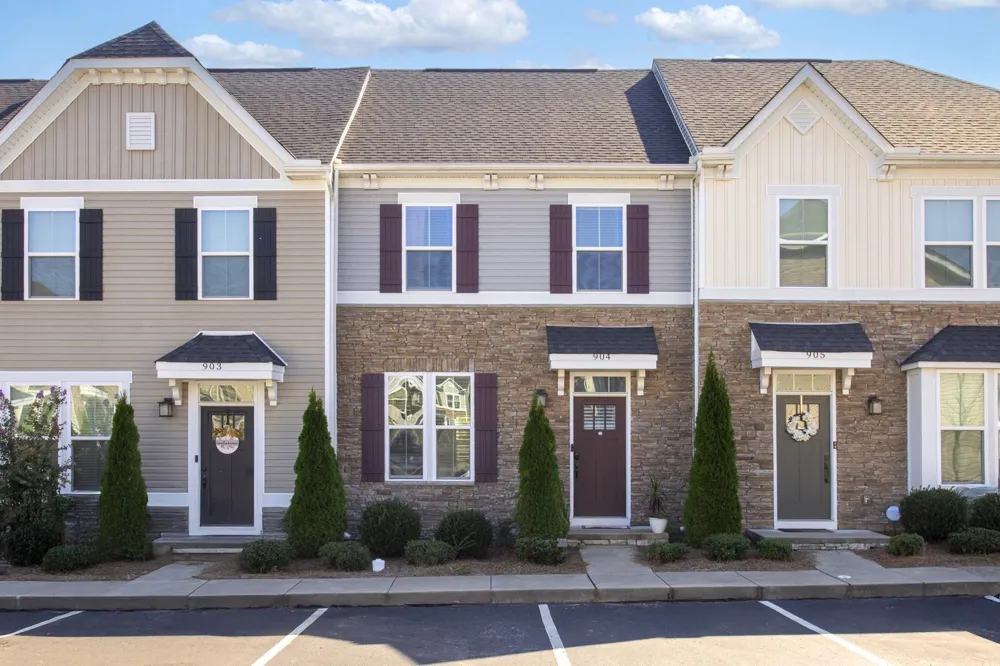 4316 Summercrest Blvd #904 Antioch, TN 37013