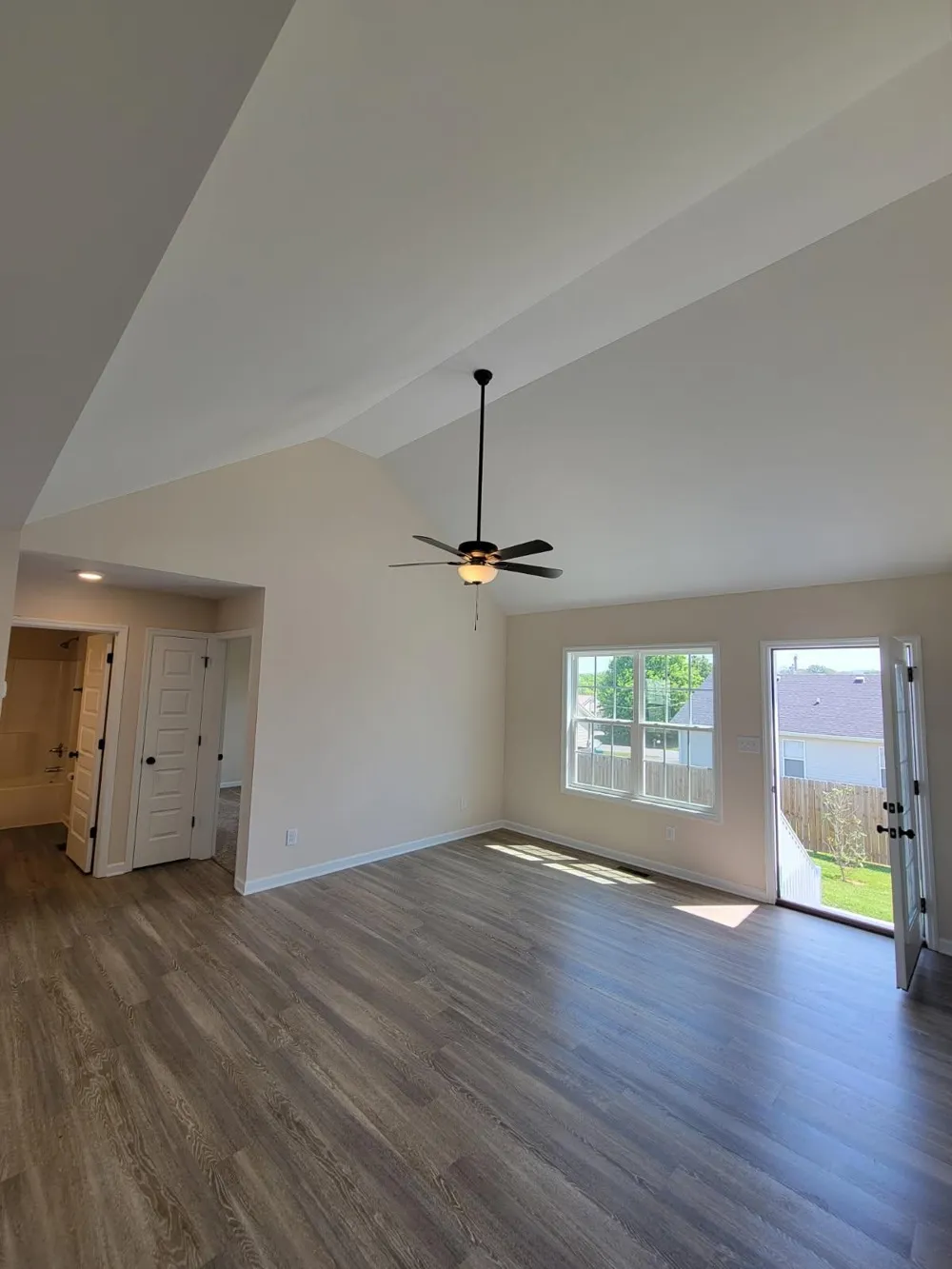 62 Modena Pl Decherd, TN 37324