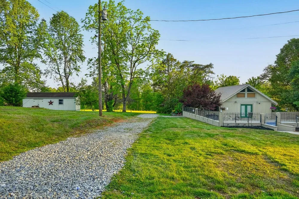 843 W Bockman Way Sparta, TN 38583