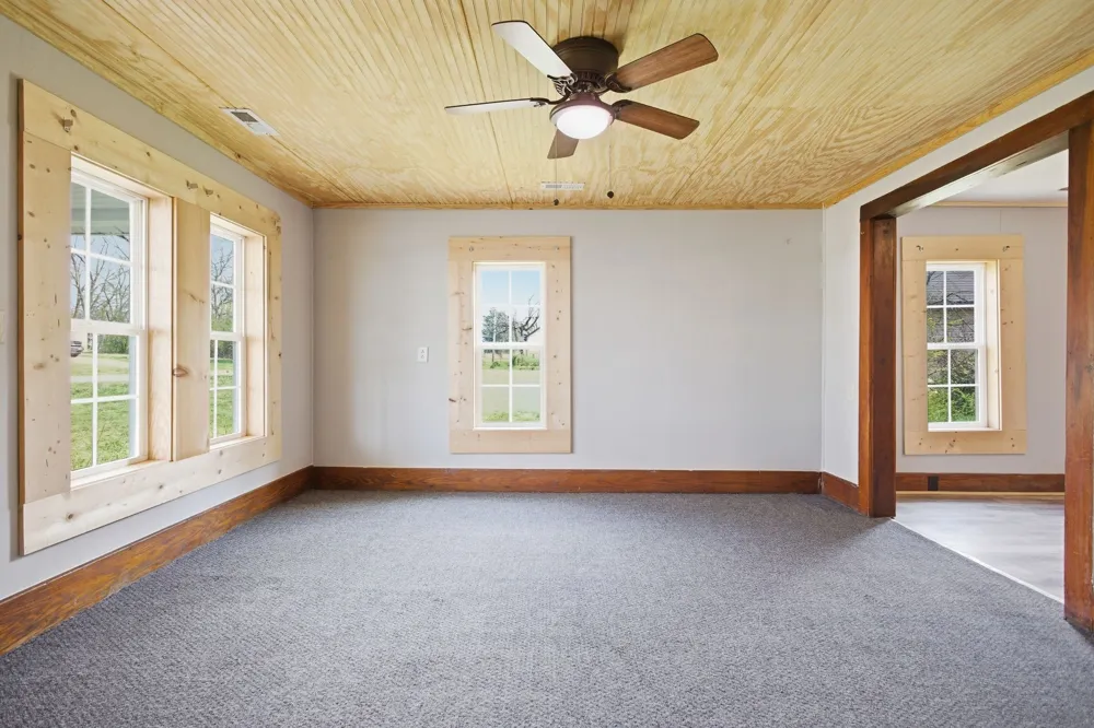 310 Smith Ave Hohenwald, TN 38462
