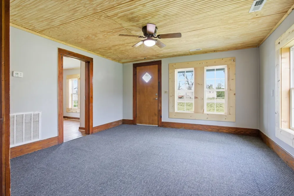 310 Smith Ave Hohenwald, TN 38462
