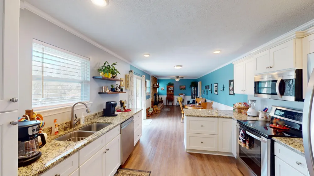 1127 Dean Corvin Lane Dayton, TN 37321