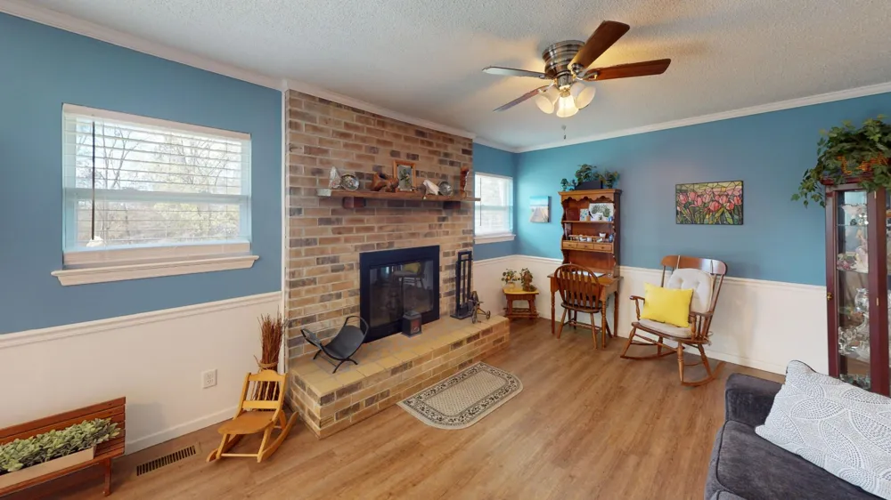 1127 Dean Corvin Lane Dayton, TN 37321