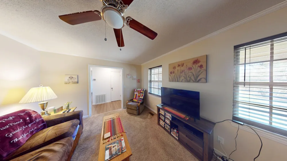 1127 Dean Corvin Lane Dayton, TN 37321