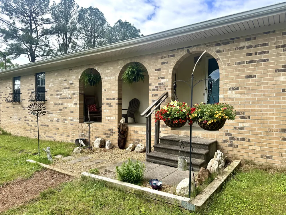 1127 Dean Corvin Lane Dayton, TN 37321