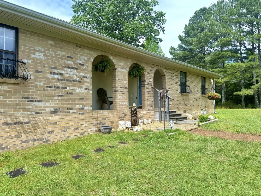 1127 Dean Corvin Lane Dayton, TN 37321
