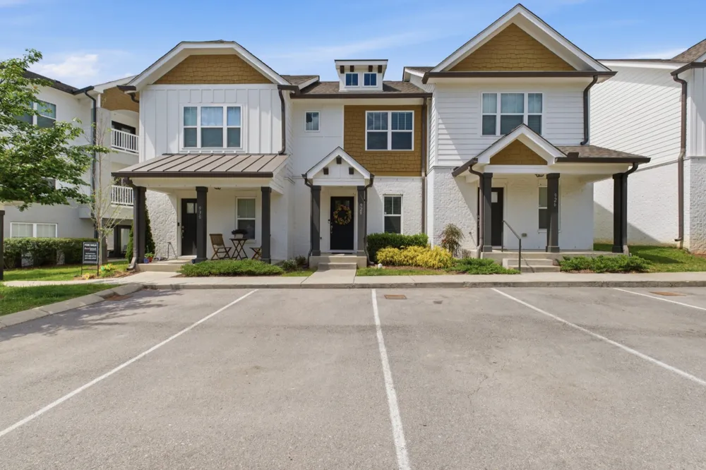 928 Governors Ct Antioch, TN 37013