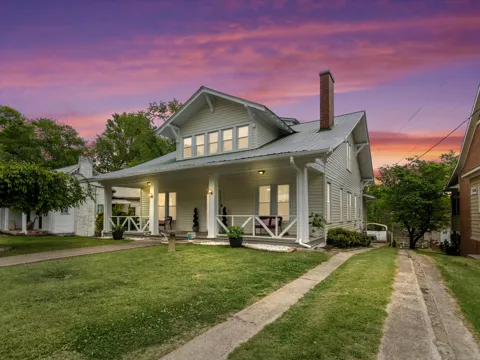 405 Mulberry Ave