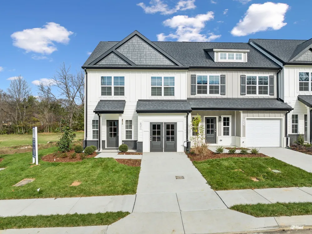 533 Tulip Springs Rd Hermitage, TN 37076